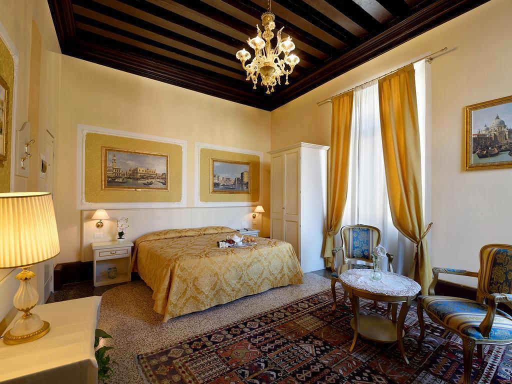 Hotel Corte Dei Greci Venesia Bagian luar foto
